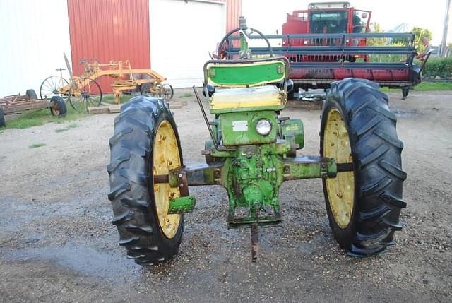 Image of John Deere A equipment image 3