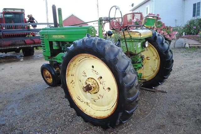 Image of John Deere A equipment image 2