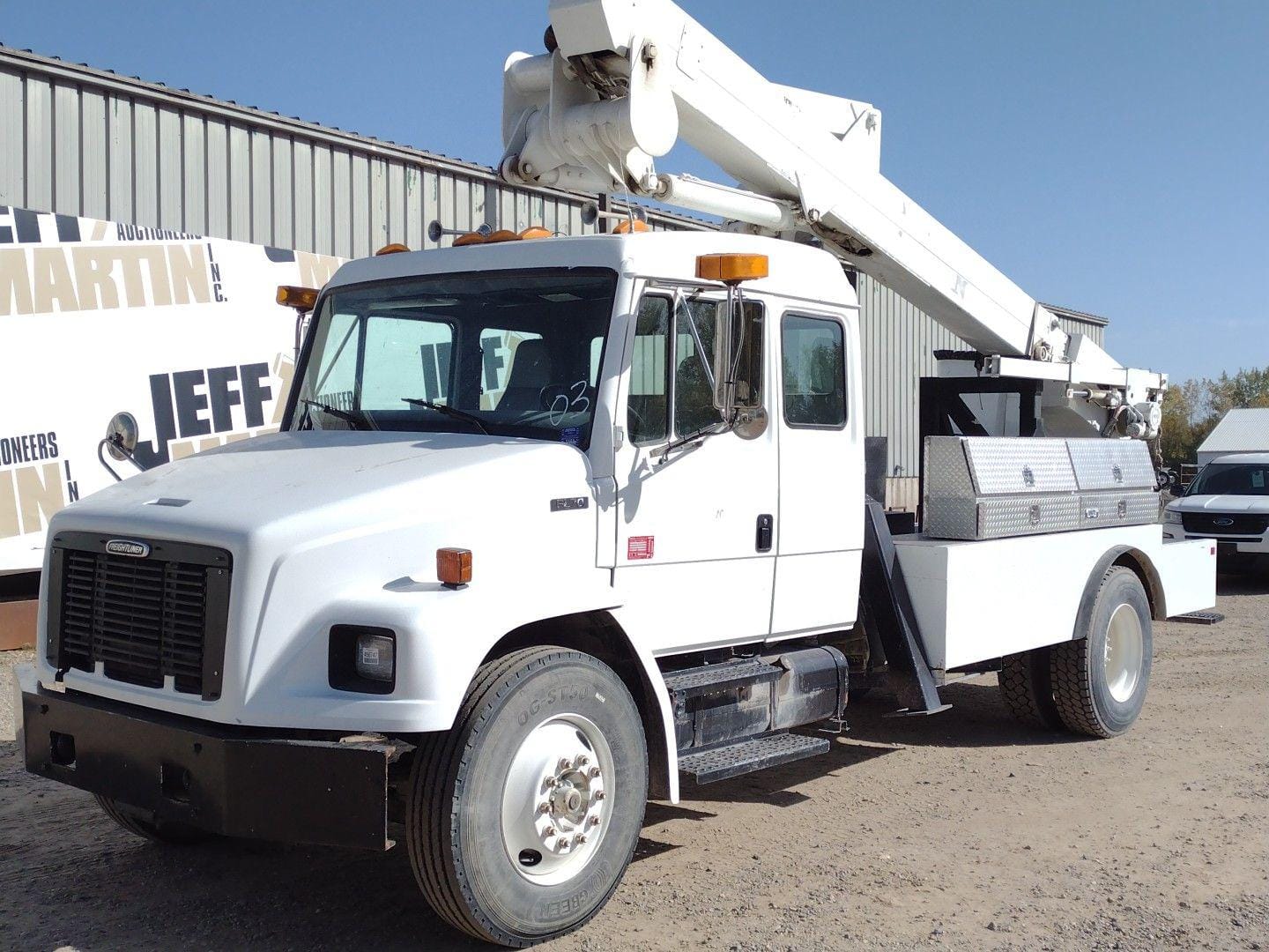 Main image Freightliner FL70