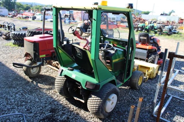 Image of John Deere 445 equipment image 4