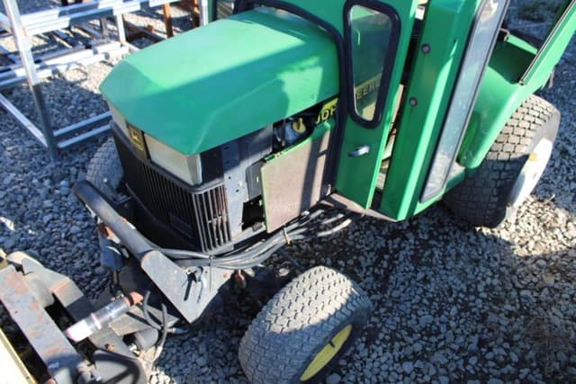 Image of John Deere 445 equipment image 2