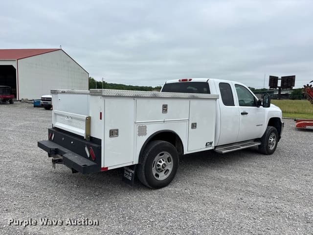 Image of Chevrolet 2500HD equipment image 4