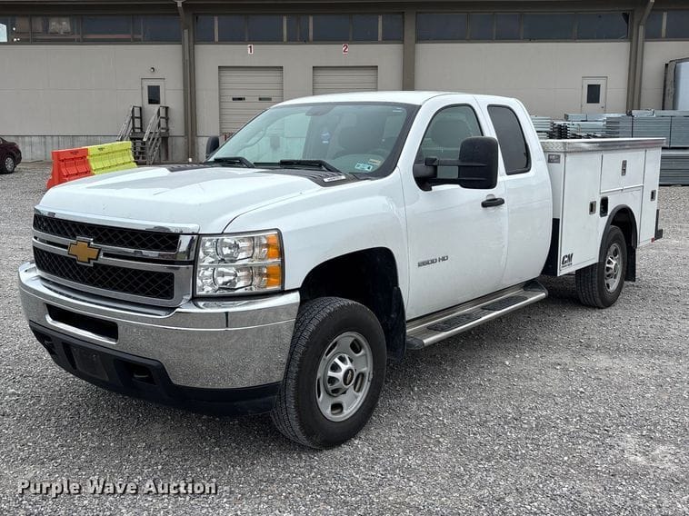 2013 Chevrolet 2500HD Equipment Image0