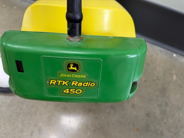 Image of John Deere StarFire 6000 equipment image 2