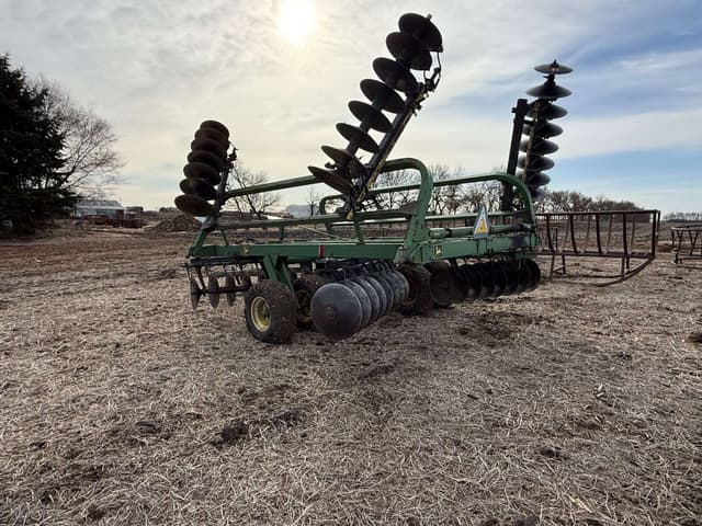 Image of John Deere 230 equipment image 4