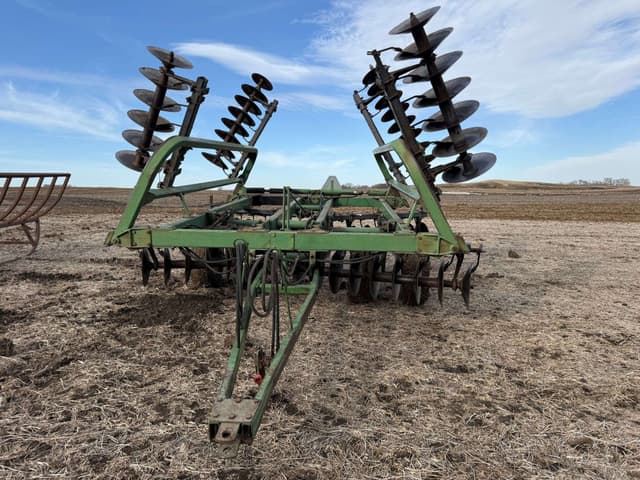 Image of John Deere 230 equipment image 2