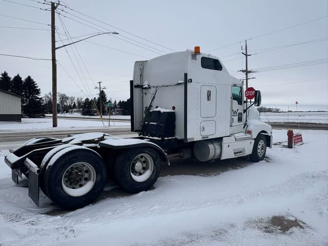 Image of Kenworth T600 equipment image 4