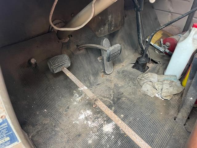 Image of Chevrolet 6500 equipment image 4