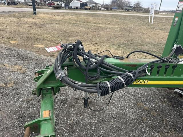 Image of John Deere 1770 equipment image 4