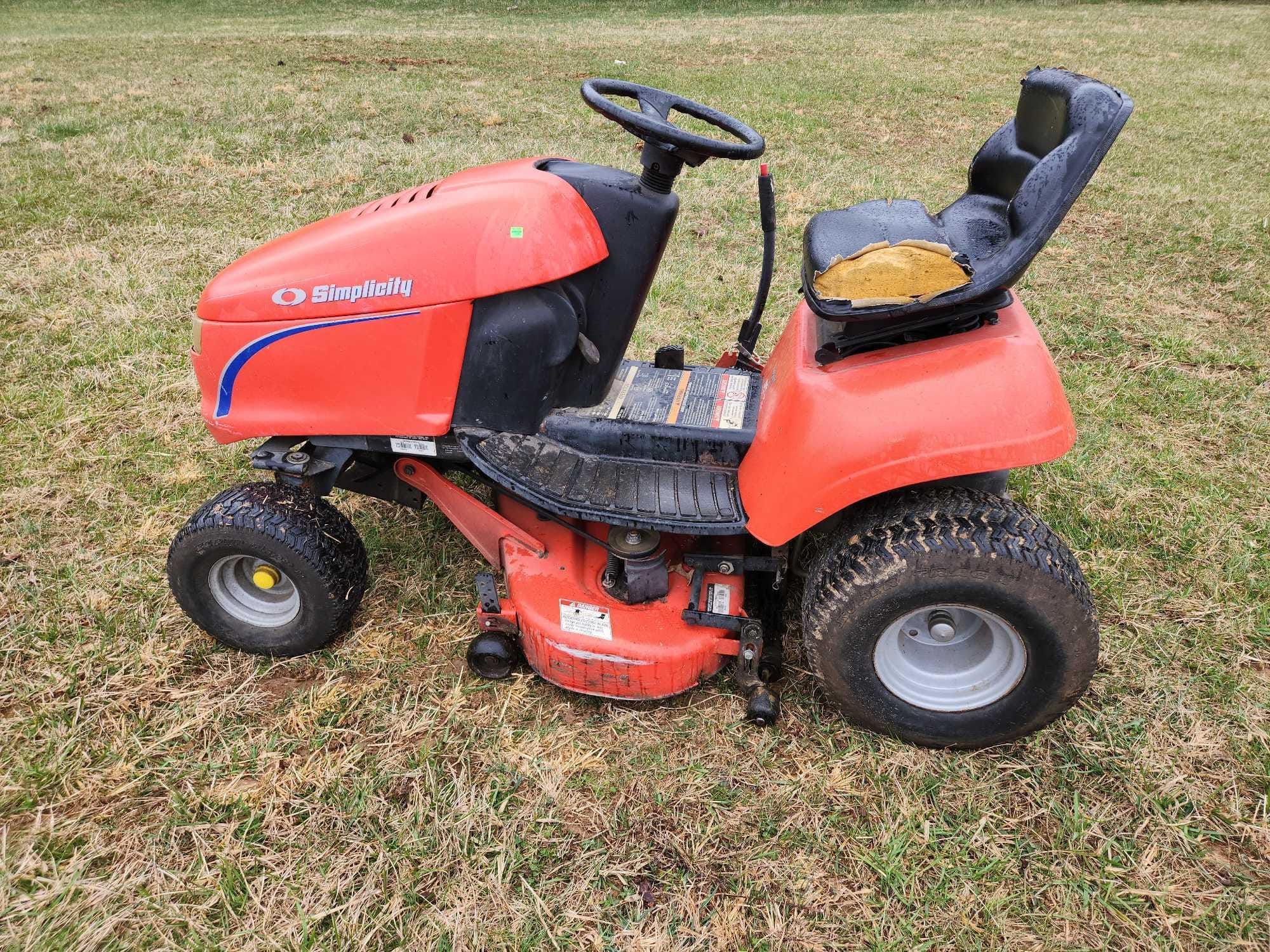 Main image Simplicity Regent