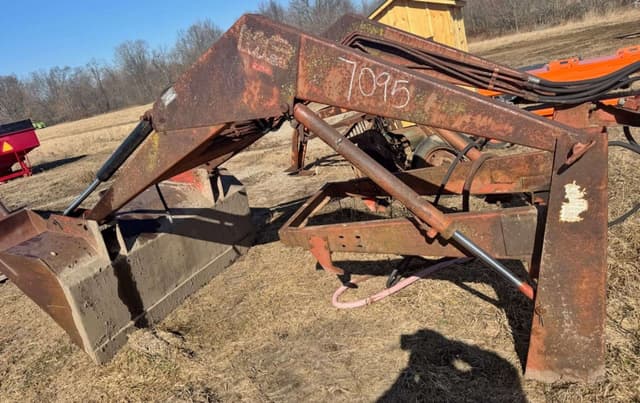 Image of Massey Ferguson 236 equipment image 2