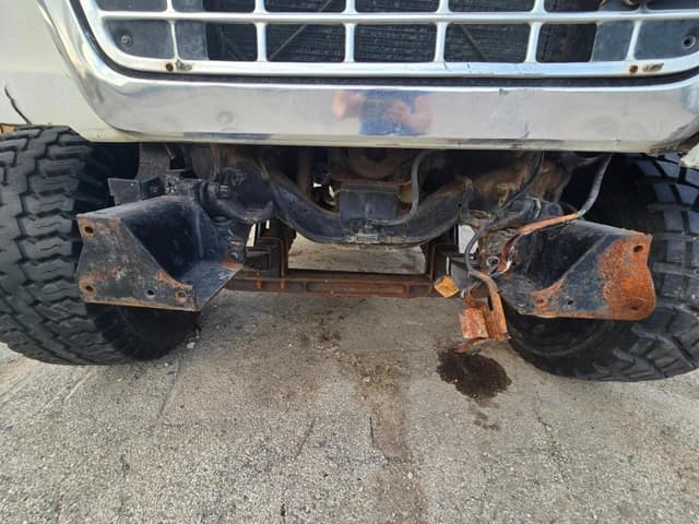 Image of Ford LN8000 equipment image 4