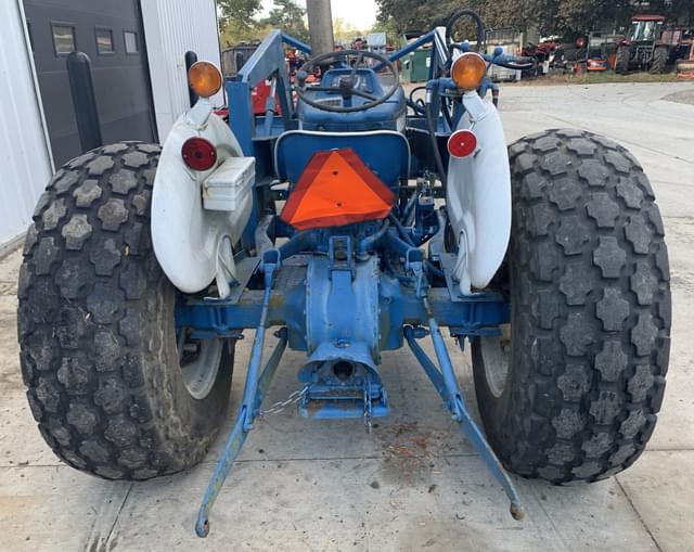 Image of Ford 3600 equipment image 3