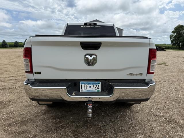 Image of Dodge Ram 2500 equipment image 3