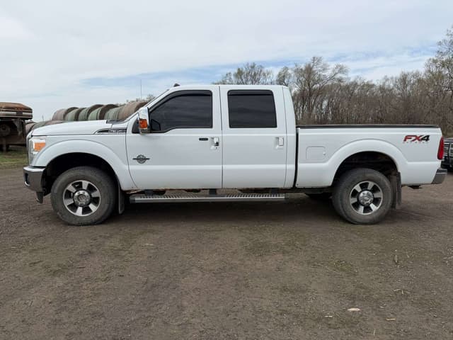 Image of Ford F-350 equipment image 1