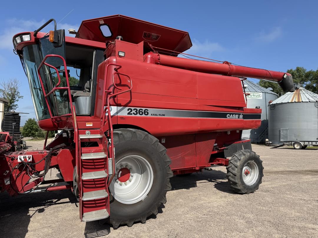 Image of Case IH 2366 Primary image