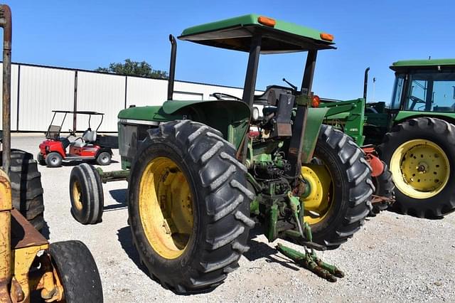 Image of John Deere 2955 equipment image 3