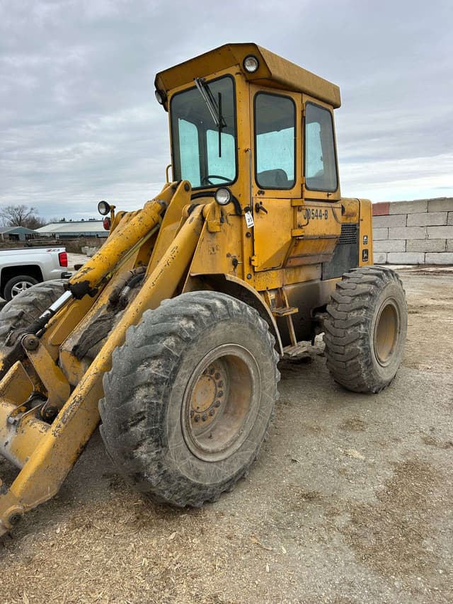 Image of John Deere 544B equipment image 3