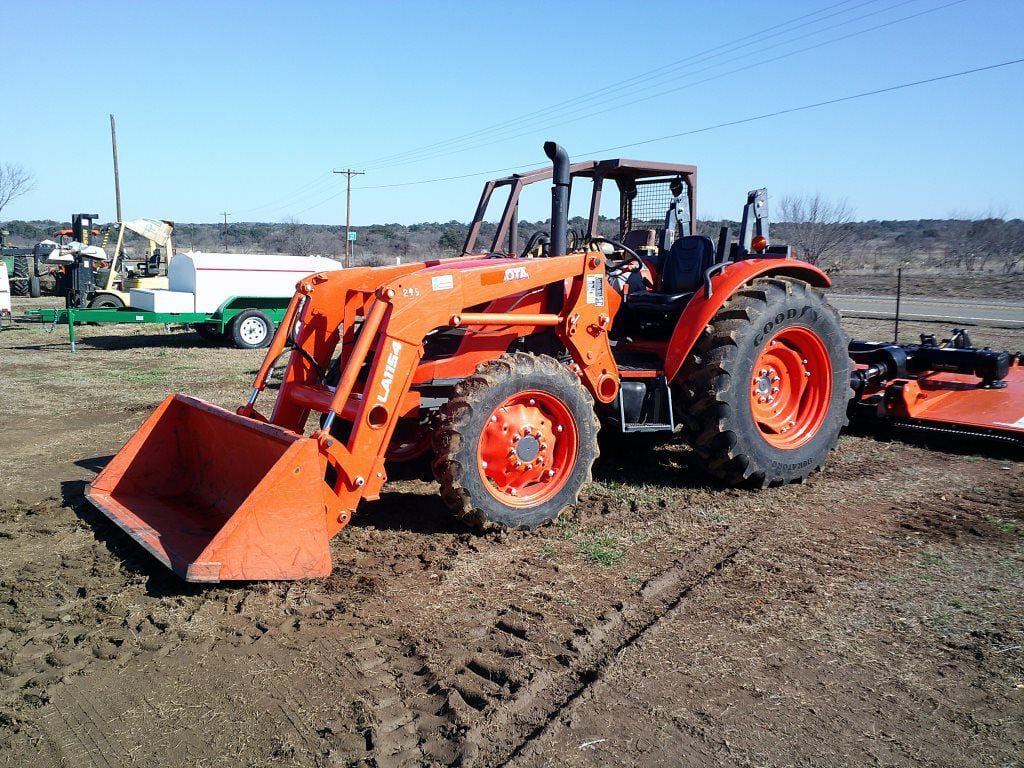 Main image Kubota M7060