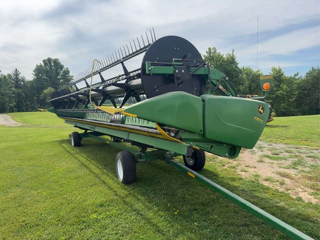 Image of John Deere 635F equipment image 1