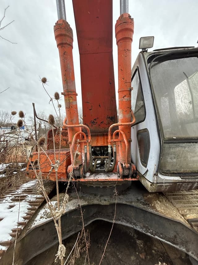Image of Hitachi EX300LC equipment image 3