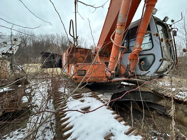 Image of Hitachi EX300LC equipment image 4