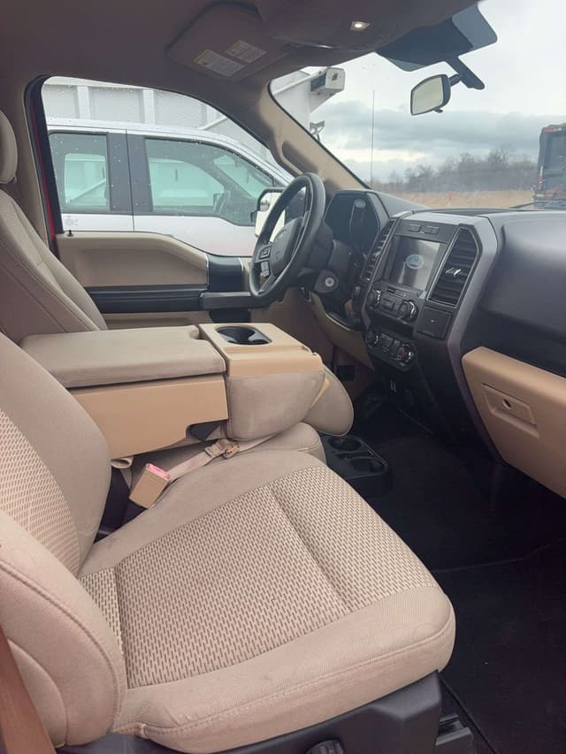 Image of Ford F-150 equipment image 4