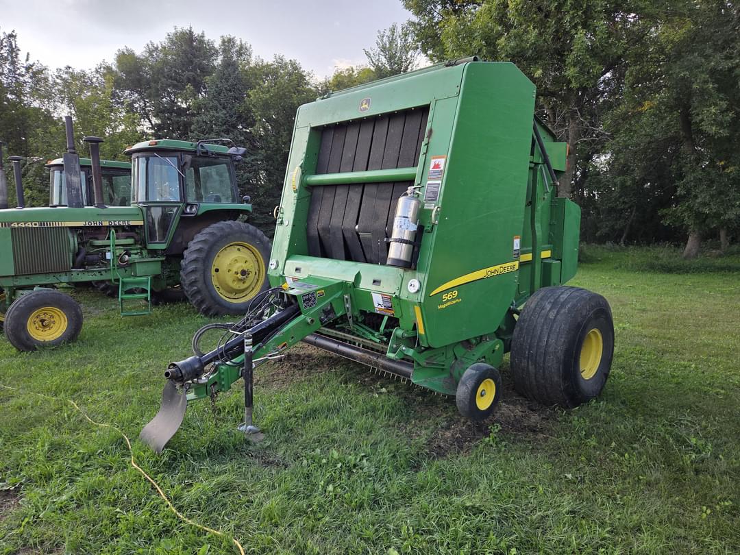 Image of John Deere 569 Primary image