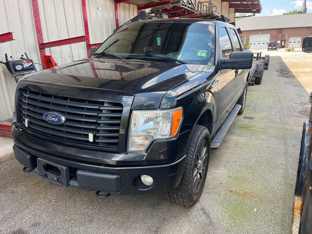 Image of Ford F-150 Primary image