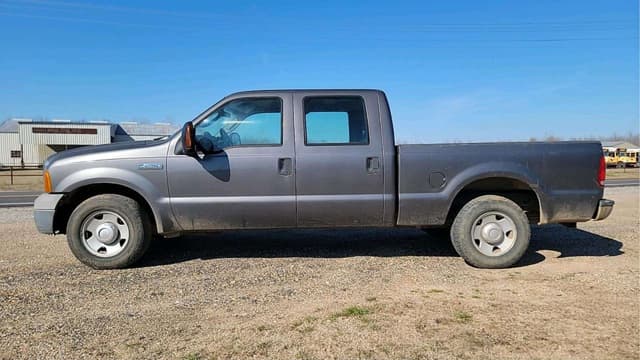 Image of Ford F-250 equipment image 1