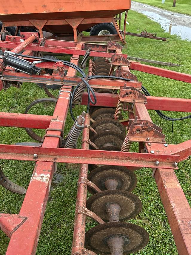 Image of International Harvester 6000 equipment image 4