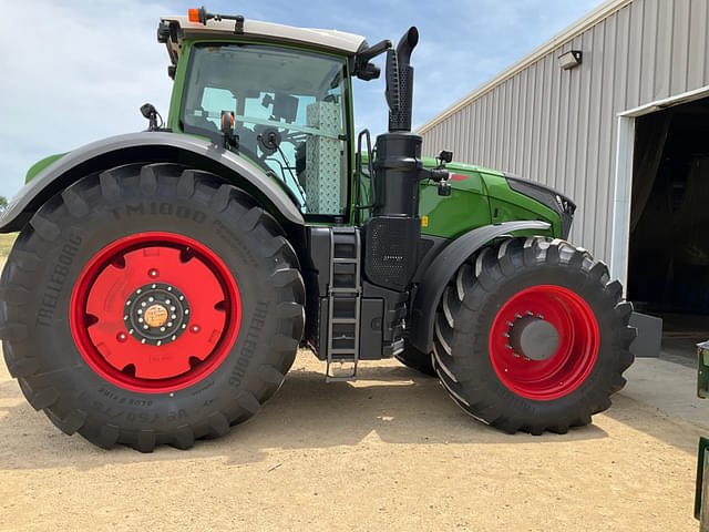 Image of Fendt 1046 Vario equipment image 2