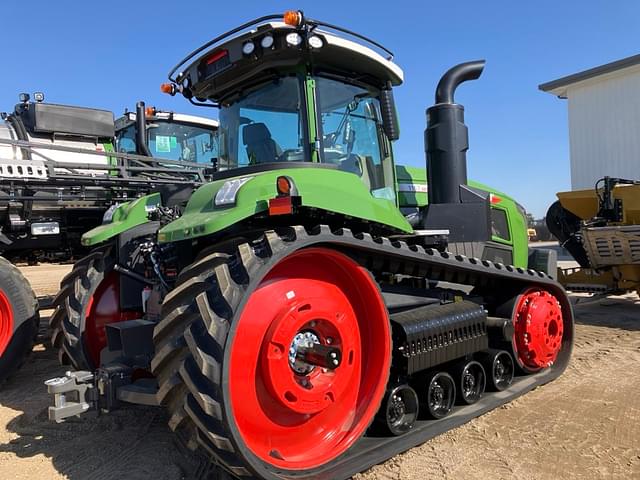 Image of Fendt 1167 Vario MT equipment image 3