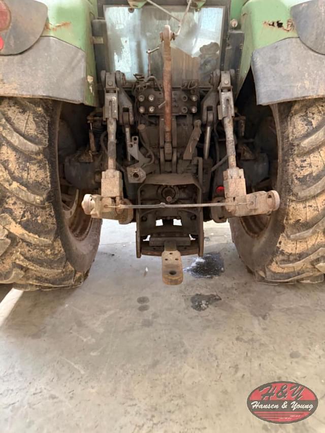 Image of Fendt Favorit 926 Vario equipment image 4