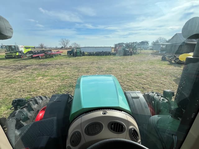 Image of Fendt 933 Vario equipment image 2