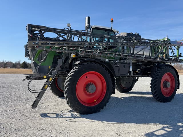 Image of Fendt RoGator 937H equipment image 4