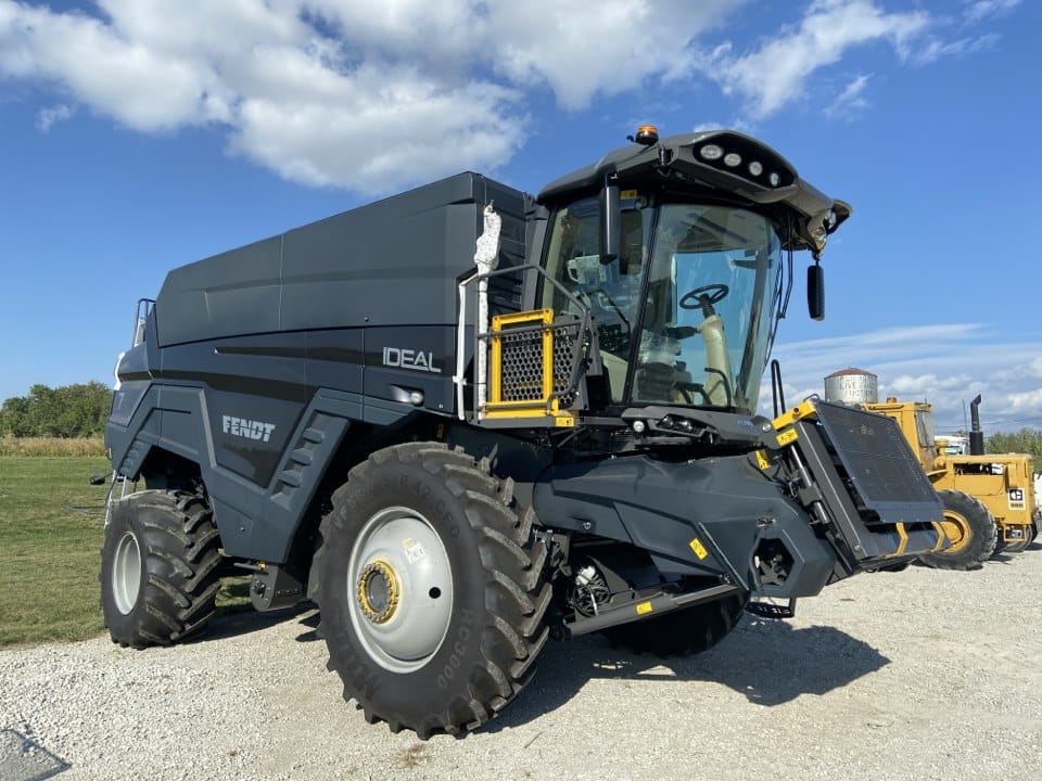 2024 Fendt IDEAL 7 Equipment Image0