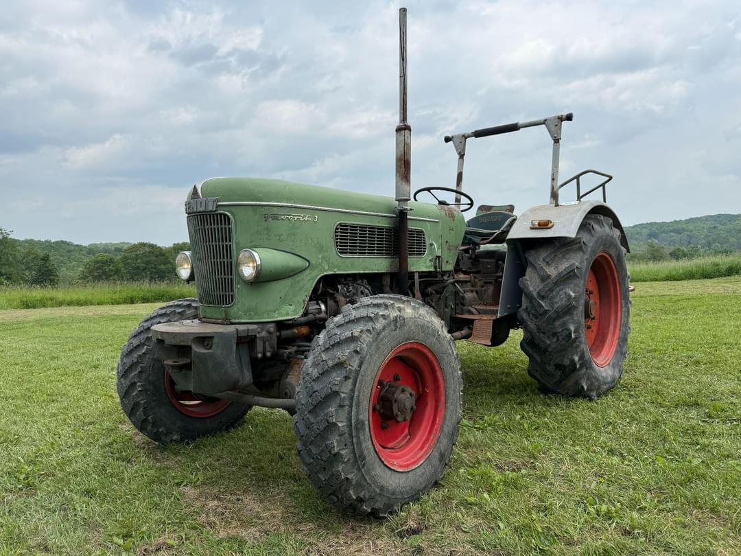 Image of Fendt Favorit 3S Primary image