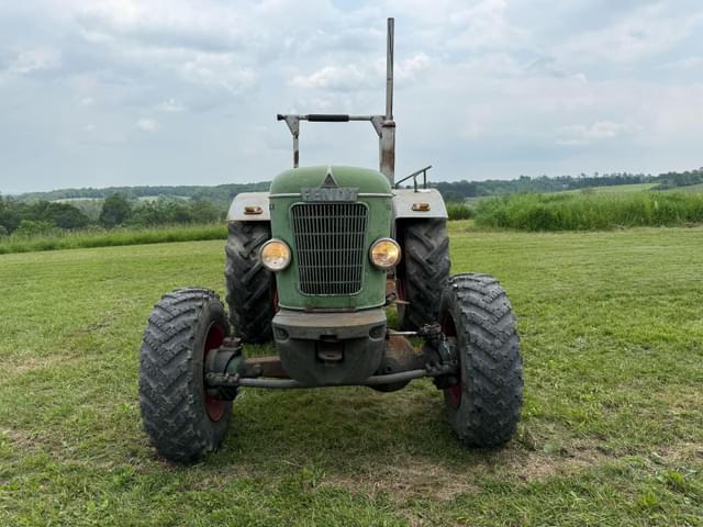 Image of Fendt Favorit 3S equipment image 1