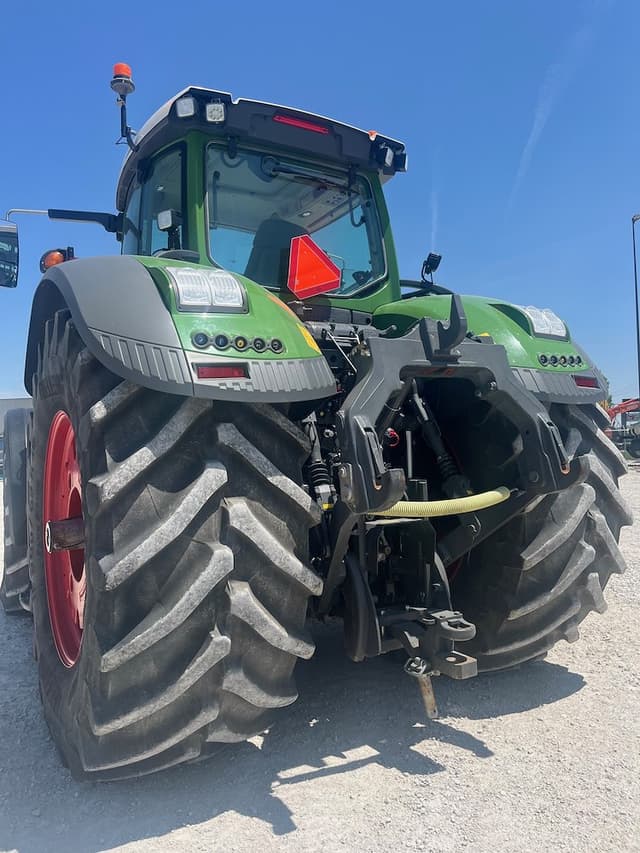 Image of Fendt 1042 Vario equipment image 2