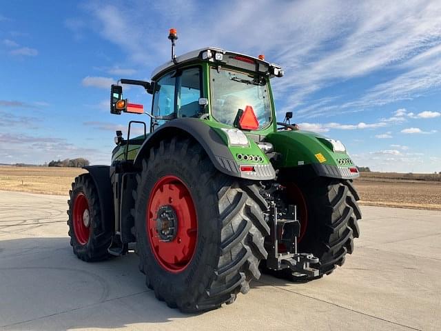 Image of Fendt 1046 Vario equipment image 2