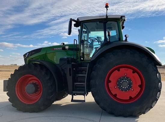 Image of Fendt 1046 Vario equipment image 1