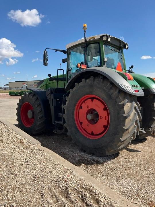 Image of Fendt 1046 Vario equipment image 1