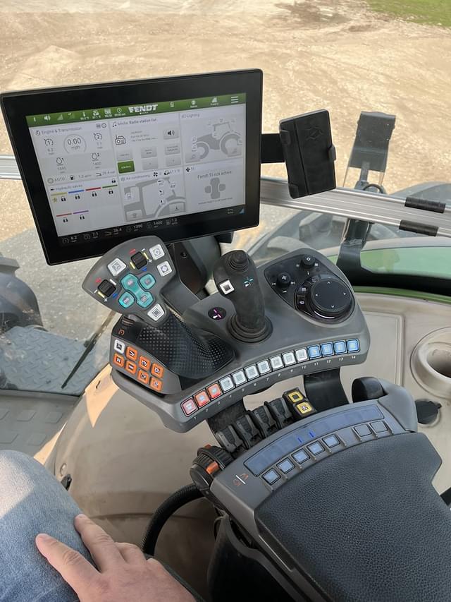 Image of Fendt 1050 Vario equipment image 4