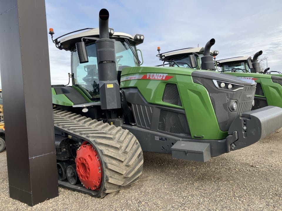 2022 Fendt 1167 Vario MT Equipment Image0