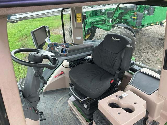 Image of Fendt 1167 Vario MT equipment image 4