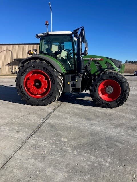 Image of Fendt 714 Vario equipment image 4