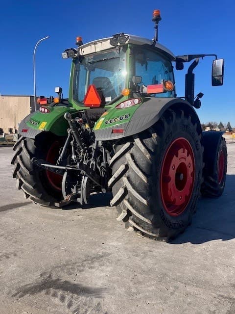 Image of Fendt 714 Vario equipment image 3