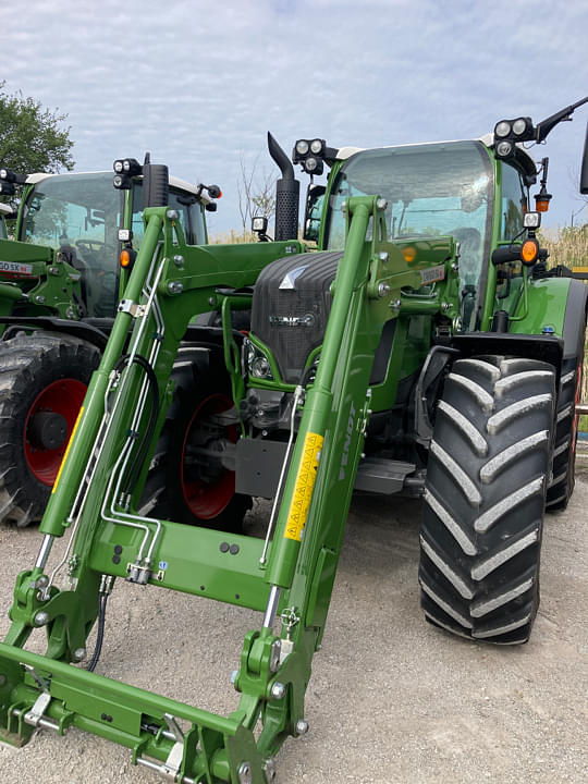 Image of Fendt 716 Vario Image 1