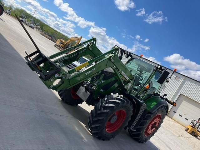 Image of Fendt 716 Vario equipment image 1